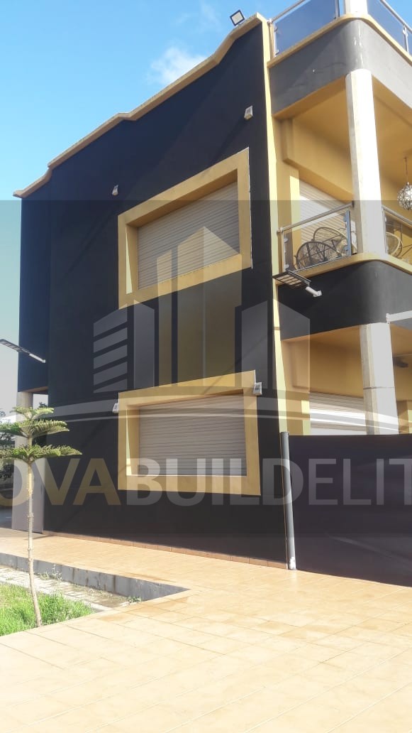 Chantier de peinture et finitions de luxe numéro 4 à Casablanca